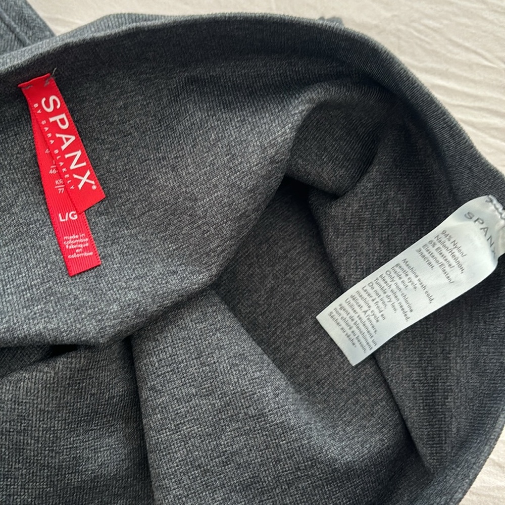 SPANX Leggings - Picture 5 of 5